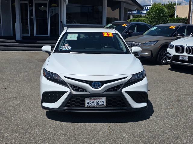 Used 2022 Toyota Camry SE FWD image 2
