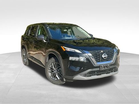 Certified 2023 Nissan Rogue S AWD/4WD image 1