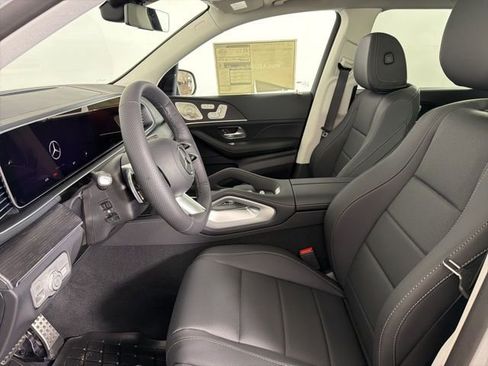 New 2026 Mercedes-Benz GLS 450 4MATIC image 11