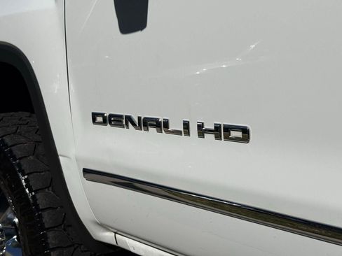 Used 2019 GMC Sierra 3500 Denali w/ Duramax Plus Package AWD/4WD image 19
