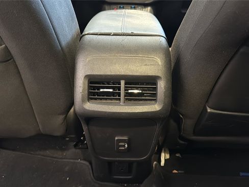 Used 2019 GMC Terrain SLE w/ Driver Convenience Package AWD/4WD image 29