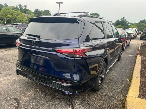Certified 2026 Toyota Sienna XSE AWD/4WD image 5