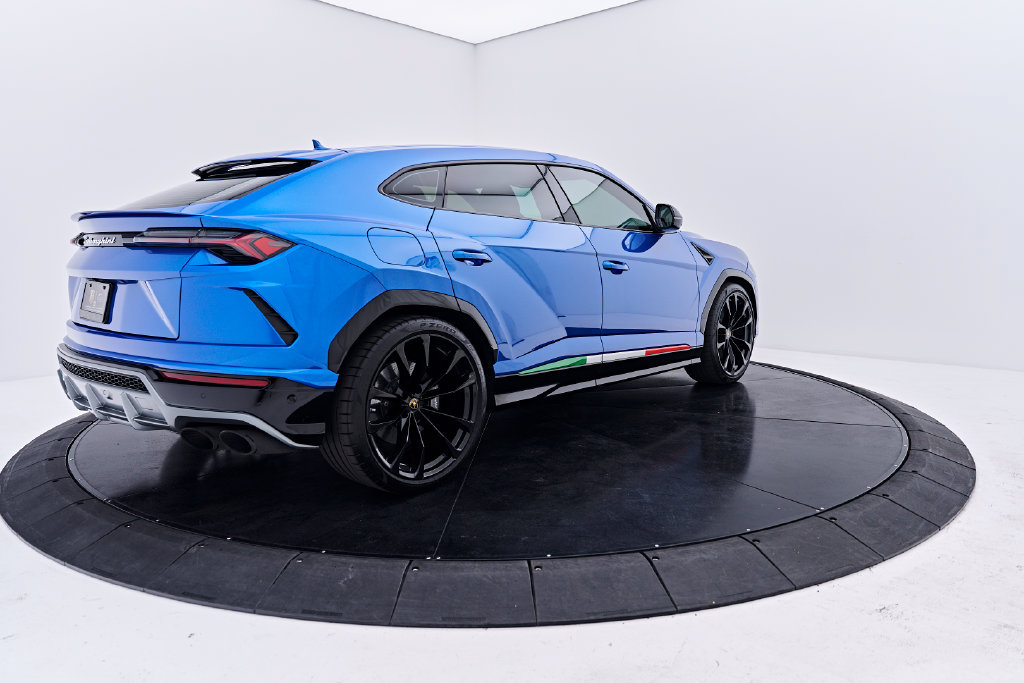 Used 2020 Lamborghini Urus AWD/4WD image 11