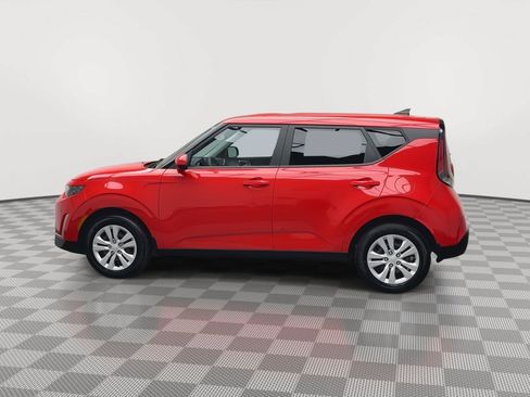 Used 2024 Kia Soul LX FWD image 27