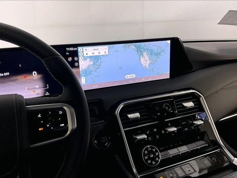 New 2026 Nissan Armada Platinum Reserve image 11