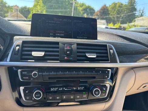 Used 2017 BMW 330i xDrive Sedan AWD/4WD image 35