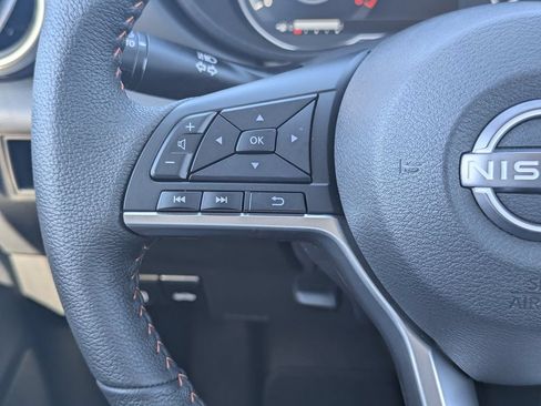 New 2025 Nissan Versa SR w/ Trunk Package FWD image 17