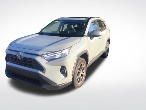 Used 2023 Toyota RAV4 XLE Premium AWD/4WD image 2