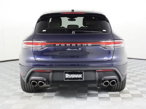 Certified 2022 Porsche Macan S AWD/4WD image 6