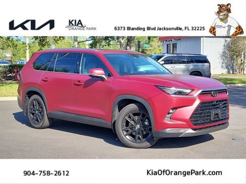 Used 2025 Toyota Grand Highlander FWD image 1