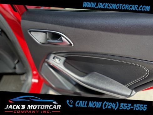 Used 2019 Mercedes-Benz GLA 250 4MATIC image 26