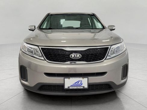 Used 2015 Kia Sorento LX FWD image 13