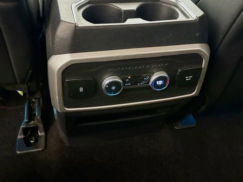 Used 2023 Ford Expedition Max XLT image 29