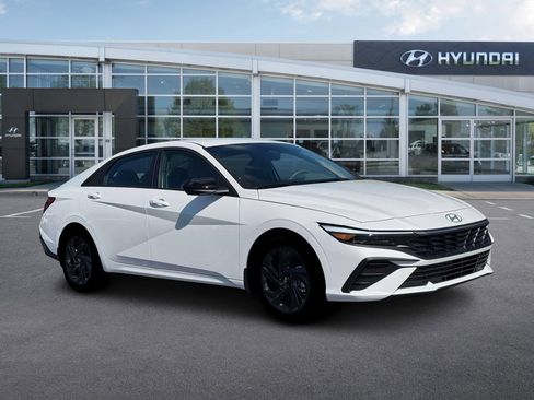 New 2026 Hyundai Elantra Sport FWD image 10