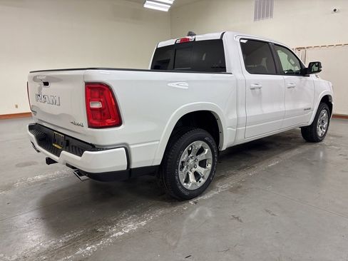 New 2026 RAM 1500 4x4 Crew Cab image 8