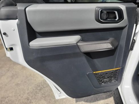 Used 2021 Ford Bronco Badlands image 14