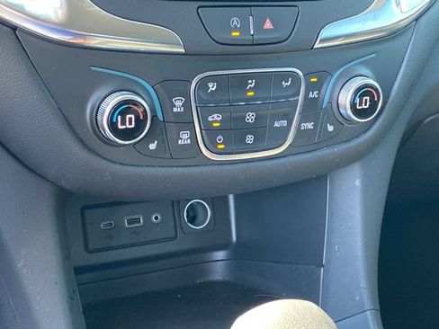 Certified 2024 Chevrolet Equinox LT FWD image 13