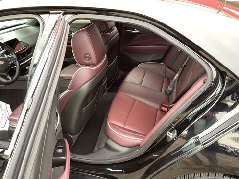 Used 2022 Cadillac CT4 V w/ Navigation Package image 9