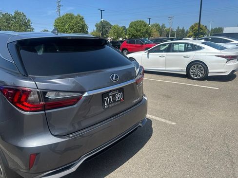 Used 2019 Lexus RX 450h AWD image 14