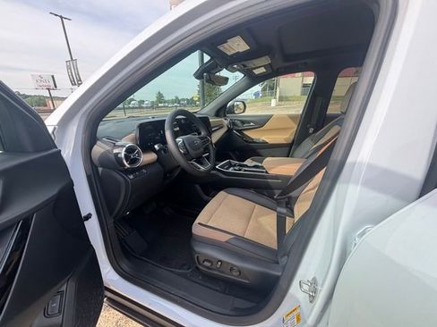 New 2026 Chevrolet Equinox ACTIV FWD image 11