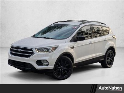 Used 2017 Ford Escape SE w/ Equipment Group 201A