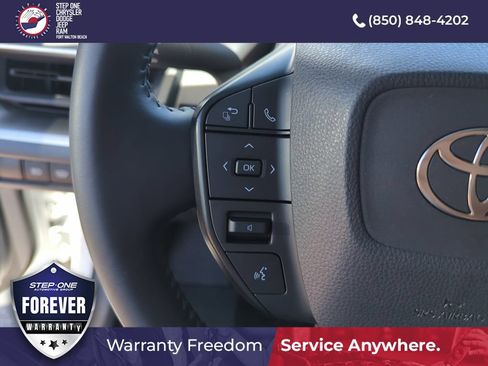 Used 2025 Toyota Prius LE FWD image 20