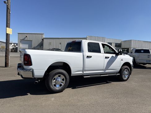 New 2026 RAM 2500 Tradesman AWD/4WD image 6