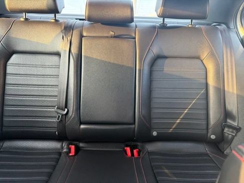 Used 2017 Volkswagen Jetta GLI FWD image 21