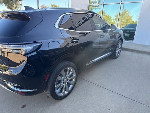 Used 2023 Buick Envision Avenir image 4