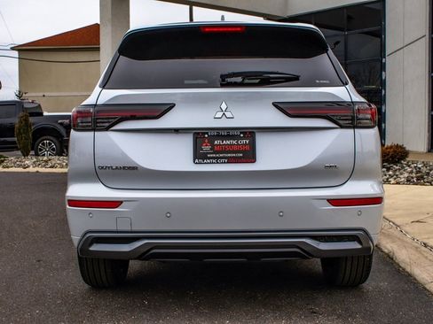 New 2026 Mitsubishi Outlander SEL image 5