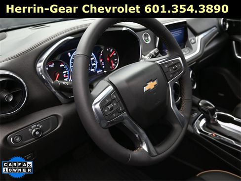 Used 2022 Chevrolet Blazer Premier w/ Enhanced Convenience Package image 5