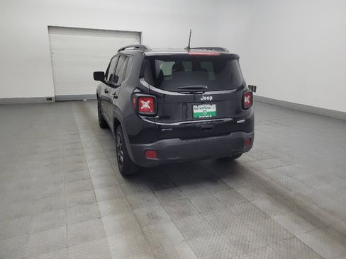 Used 2021 Jeep Renegade Latitude image 5