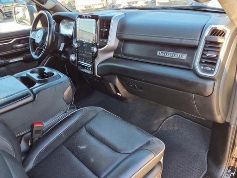Used 2023 RAM 1500 Laramie image 12