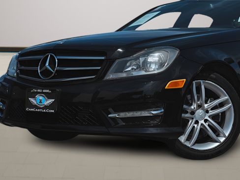 Used 2014 Mercedes-Benz C 250 Sedan image 2