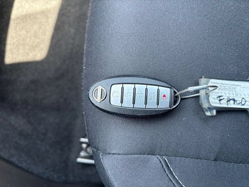 Used 2025 Nissan Altima 2.5 SV FWD image 20