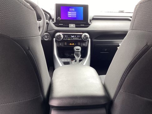 New 2025 Toyota RAV4 XLE image 17