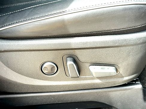 Used 2025 Hyundai Palisade SEL FWD image 26