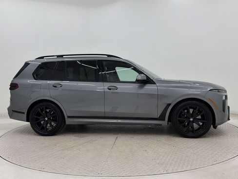 Used 2024 BMW X7 xDrive40i w/ Executive Package AWD/4WD image 8