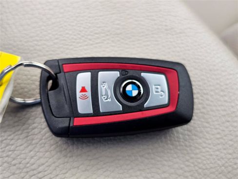 Used 2018 BMW 230i xDrive Convertible AWD/4WD image 30