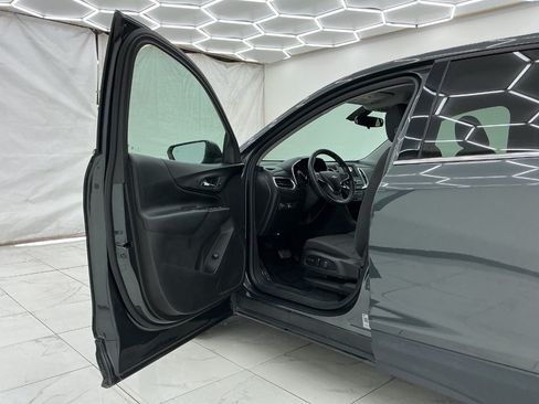 Used 2019 Chevrolet Equinox LT AWD/4WD image 16