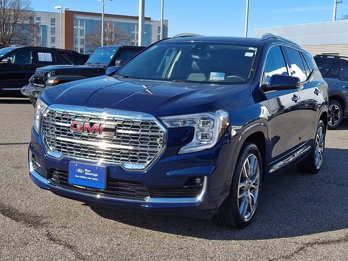Used 2022 GMC Terrain Denali image 4