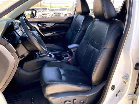 Used 2016 Nissan Rogue SL w/ SL Premium Package image 8