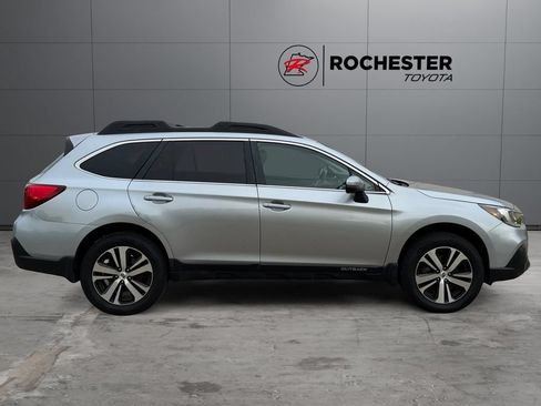 Used 2019 Subaru Outback 2.5i Limited w/ Popular Package #2 AWD/4WD image 6