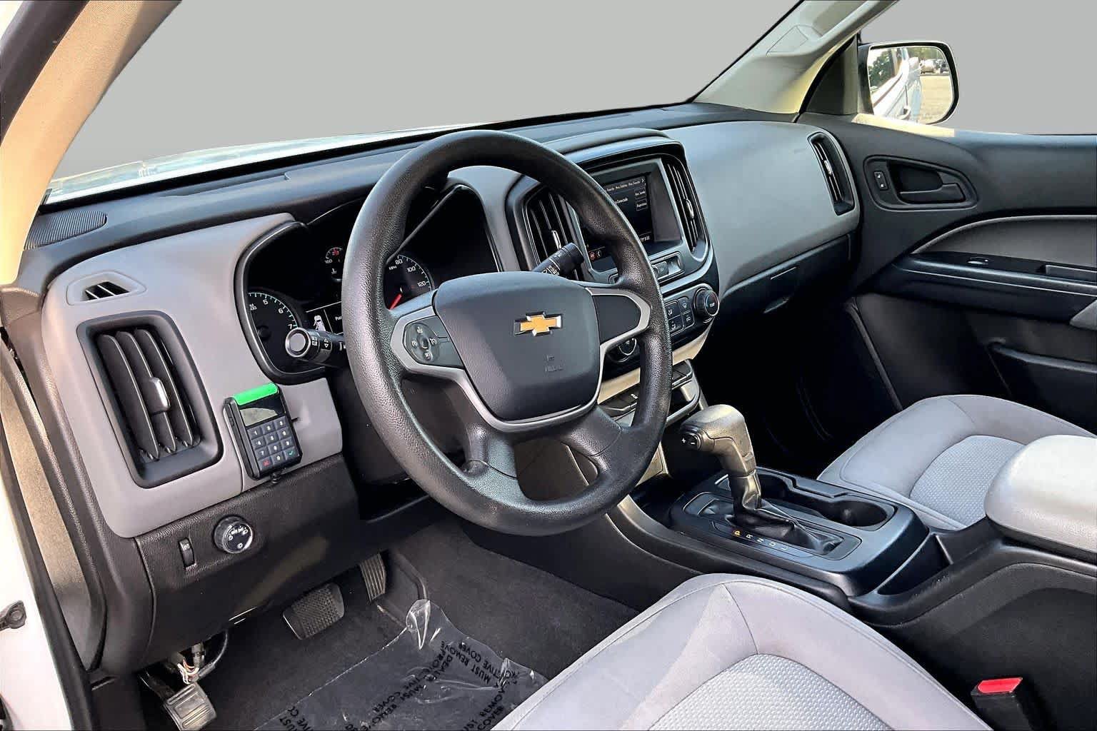 Used 2020 Chevrolet Colorado W/T w/ WT Convenience Package RWD image 14