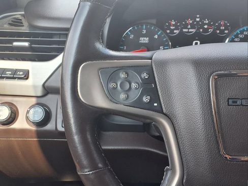 Used 2019 GMC Yukon XL Denali w/ Denali Ultimate Package AWD/4WD image 24
