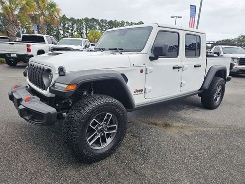 Used 2025 Jeep Gladiator Mojave w/ Technology Group AWD/4WD image 9
