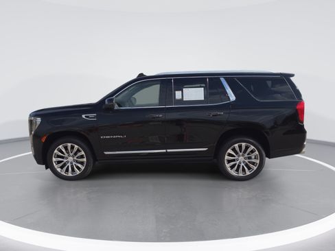 Used 2022 GMC Yukon Denali w/ Denali Premium Package AWD/4WD image 6
