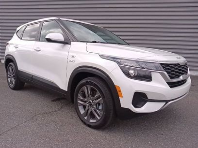 Used 2023 Kia Seltos LX