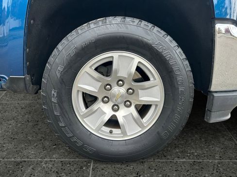 Used 2018 Chevrolet Silverado 1500 LT w/ All Star Edition image 10