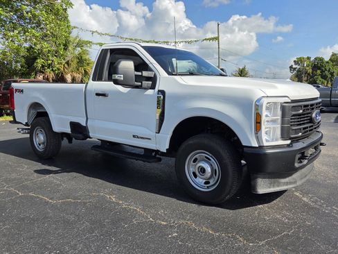 Used 2025 Ford F250 XL w/ FX4 Off-Road Package AWD/4WD image 7